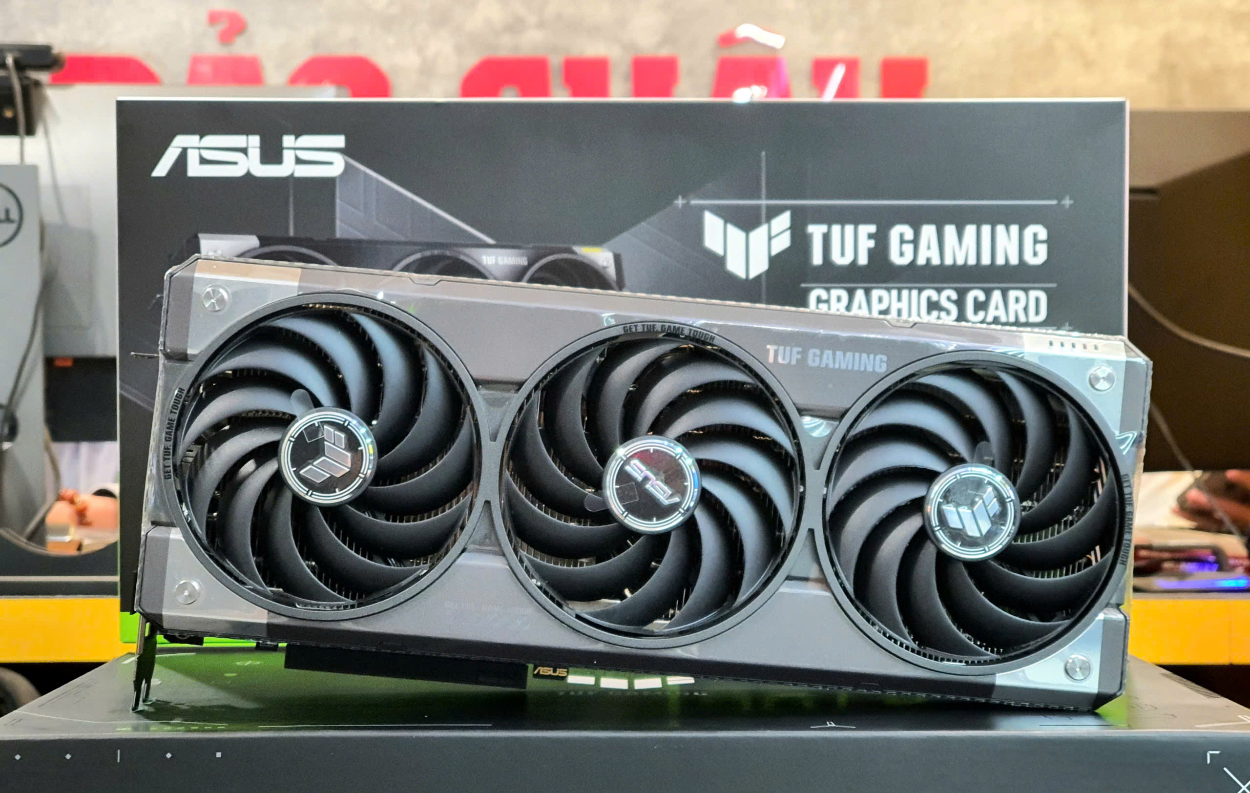 Đánh giá chi tiết ASUS TUF RTX 5070 Ti - Lựa Chọn Xứng Đáng 2025